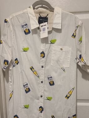 Corona White Short-Sleeve Button-Down Shirt with Lime and Bottle Print